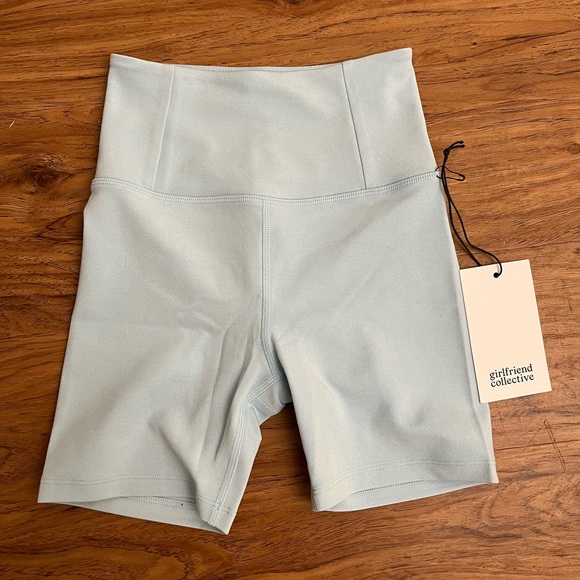 girlfriend collective Pants - NWT FLOAT Ultralight Run Short in Dewdrop XXS